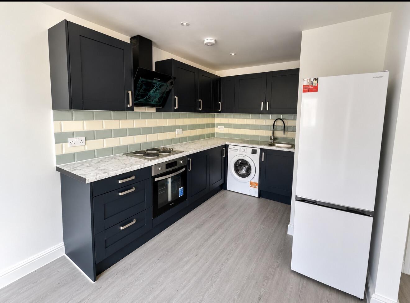 0 bed property in High street, Hampton